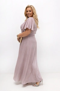 Sukienka maxi Wedding Glow w ujęciu z boku. Elegancki fason z szerokimi rękawami i subtelną srebrną poświatą materiału.