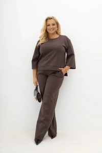 Bluzka z rękawem 3/4 Simple Routine taupe/mokka Plus Size – stylizacja z dopasowanymi spodniami